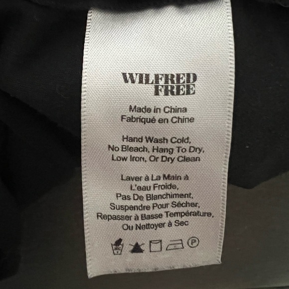 WILFRED Aritzia Elegant Black Slip Dress - Picture 8 of 9